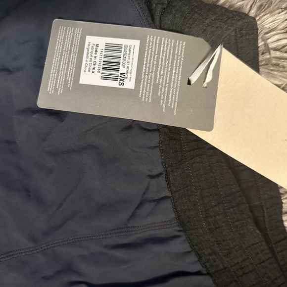 Icebreaker Shorts - Picture 3 of 3